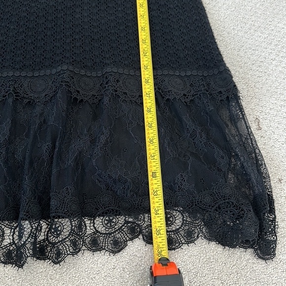 Cluny Black Sleeveless Dress, lace détails on bottom, size M - Picture 8 of 10